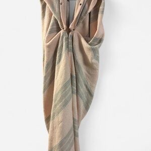 Tennessee Woolen Mills, Master Weavers, Union made, wearable snap blanket